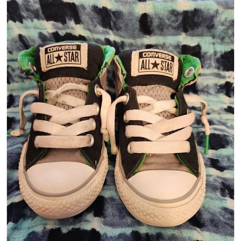 Converse Chuck Taylor All Star High Top Sneakers for Youth Size 11